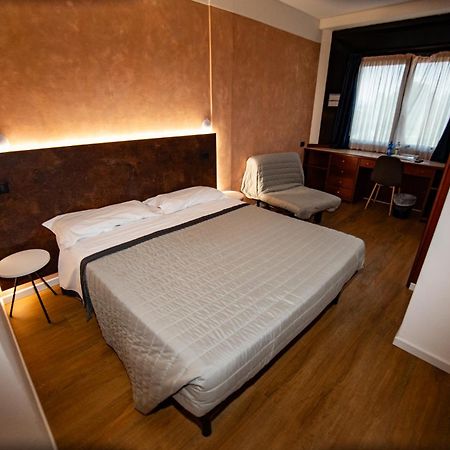 Hotel Sirena - B&B Чезенатіко Екстер'єр фото