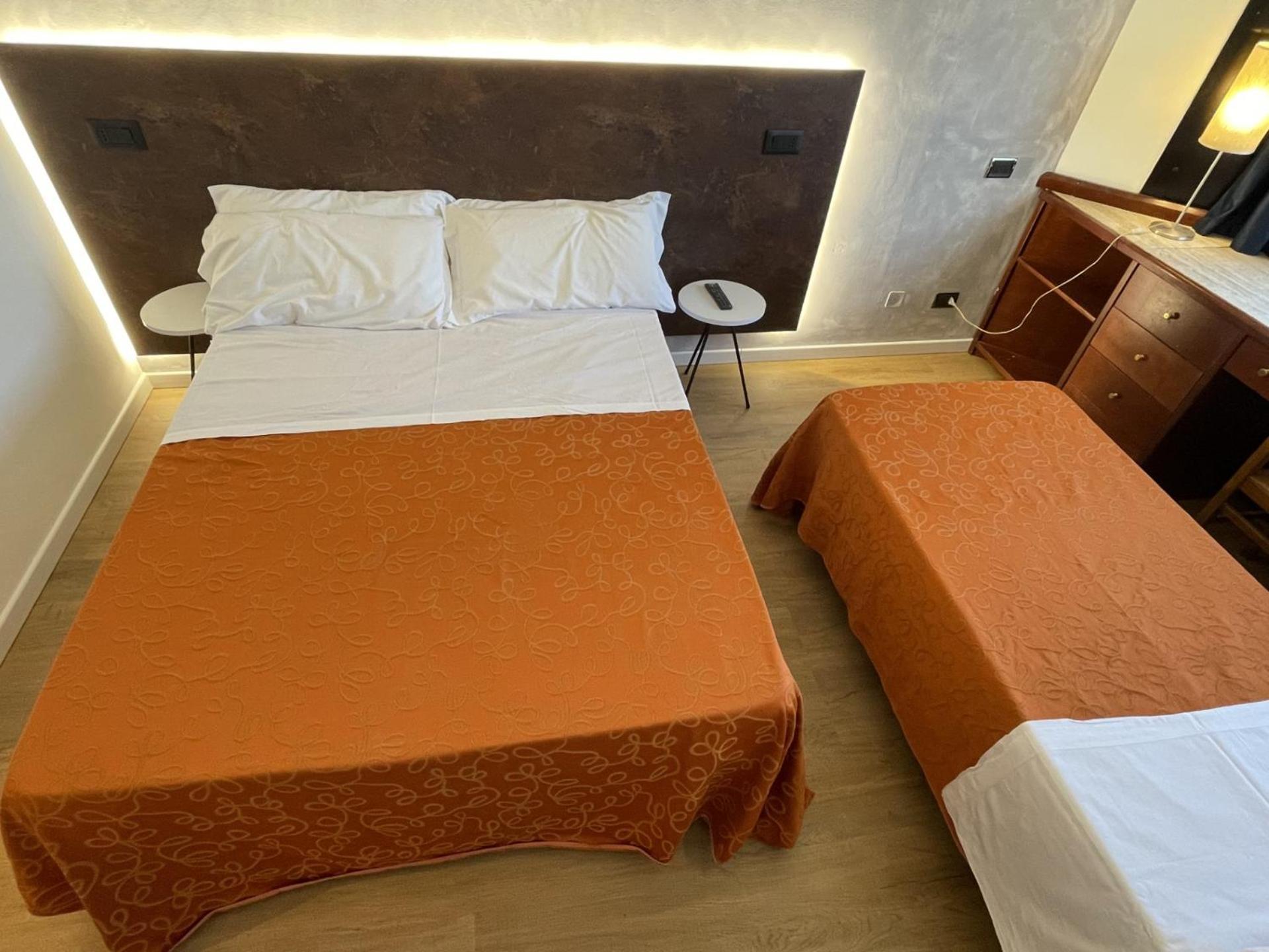 Hotel Sirena - B&B Чезенатіко Екстер'єр фото